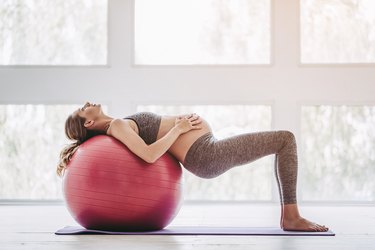 How Much Walking on the Treadmill Is Safe While Pregnant?