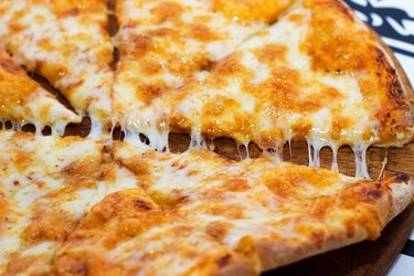 cheese pizza