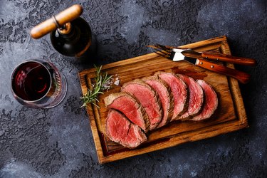 Sliced tenderloin Steak roastbeef and Red wine