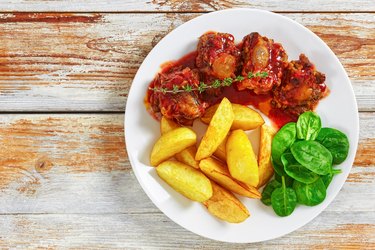 oxtail stew in red wine tomato sauce