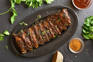 Grilled spare ribs