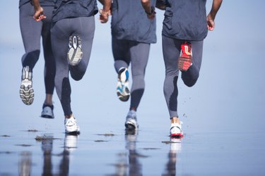 Cold Weather Running With Compression Tights Vs. Sweatpants