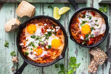 Shakshuka, Fried Egg in Tomato Sauce for healthy shakshuka recipes