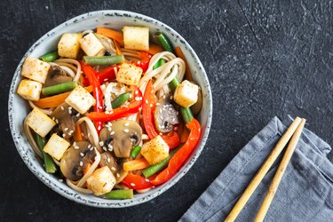 Stir fry with noodles, tofu and vegetables