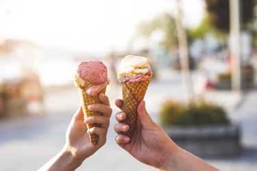 ice cream in couple hands