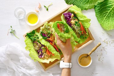 Vegan detox spring rolls with quinoa, sprouts and Thai peanut sauce for low-carb substitutes