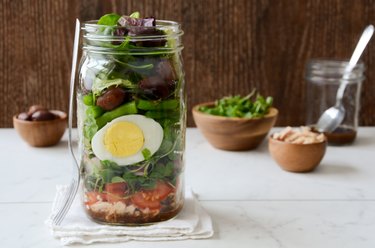 Healthy Salad Nicoise in a Jar