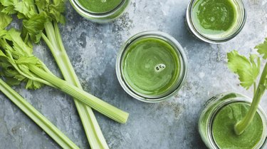 Green celery juice