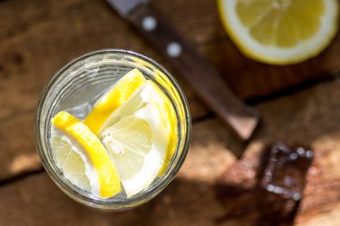 Lemon slices in water can affect blood sugar