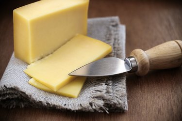 cheese foods high in sodium