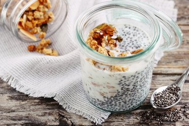 Overnight chia pudding with healthy fats and vitamin F