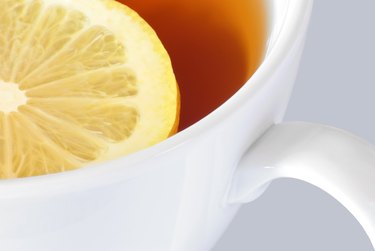 China Cup Pekoe Brew, Floating Lemon Rind