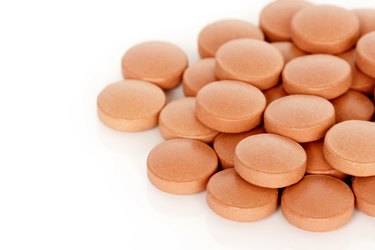 Iron Vitamin Tablet Supplements