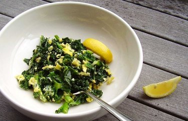 Kale Scramble Breakfast Bowl