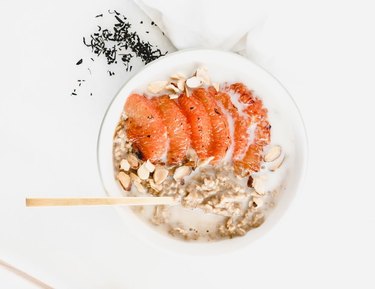 Earl Grey Oatmeal With Honey Broiled Grapefruit