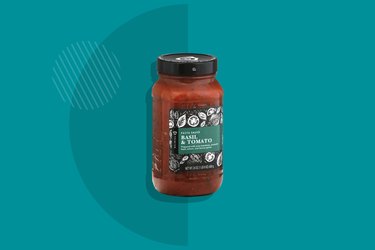 A photo of Publix Premium Basil & Tomato Pasta Sauce