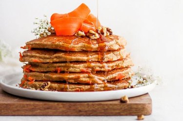 Healthy Carrot Cake Pancakes applesauce breakfast recipes