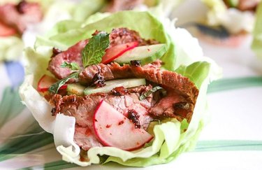 Spicy Flank Steak Lettuce Cups