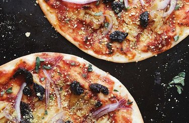 Smashed Garlic Pizza With Olives, Onions and Oregano Parm