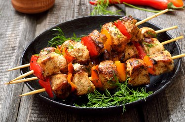 Chicken kebab with bell pepper