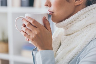 Can I drink coffee if I have a sore throat?