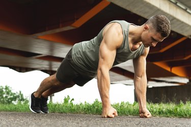 What's the Difference - Forearm VS Pushup Plank 