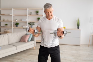 This 20-Minute Upper-Body Dumbbell Workout Builds Muscle At Home