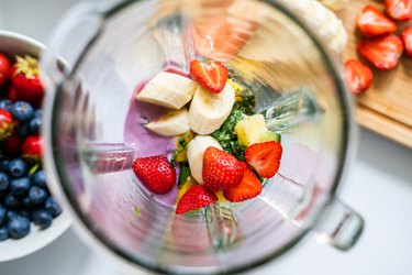 Fruit smoothie ingredients in the best smoothie blender