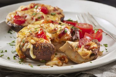 Pepperoni Pizza Stuffed Portobello Mushrooms