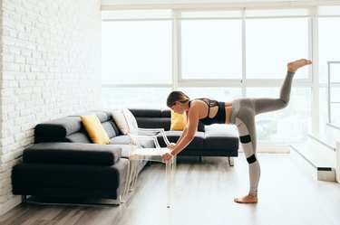 Desk ab online workout