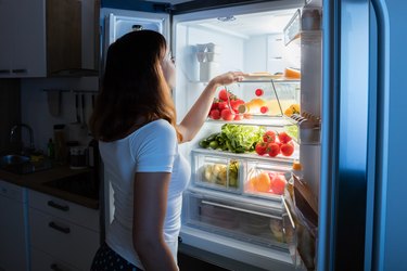 Why You Keep Waking Up in the Middle of the Night Hungry | livestrong