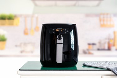 The 7 Best Air Fryers Of 2024, According To Food Experts | Livestrong