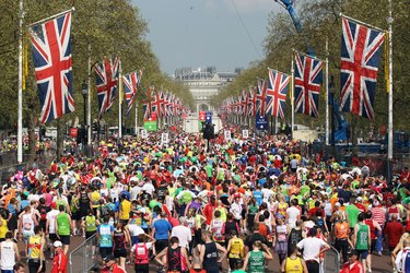 People running the London Marathon