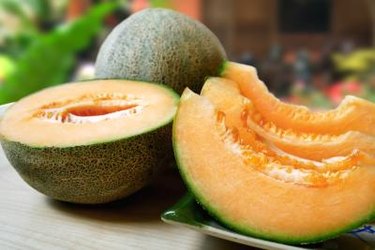 Honeydew Melon: Nutrition, Health Benefits, Uses and Side Effects