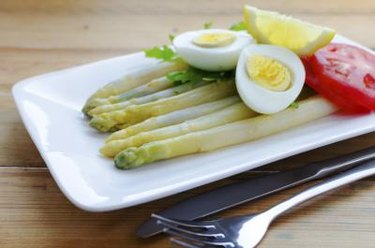 Can You Eat Eggs If You're a Vegetarian? | Livestrong.com