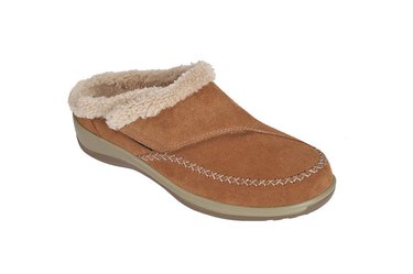 Orthofeet Leather Slippers, one of the best slippers for healthy feet