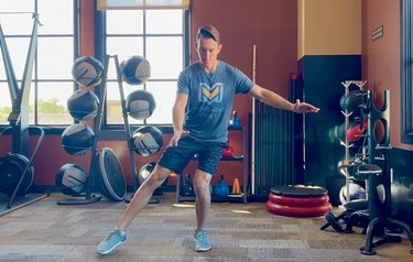 trainer grayson wickham demonstrating around the clock exercise