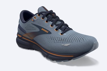 Brooks Ghost is a great running shoe for back pain