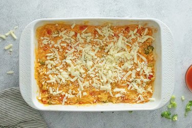 Buffalo chicken casserole with cheese