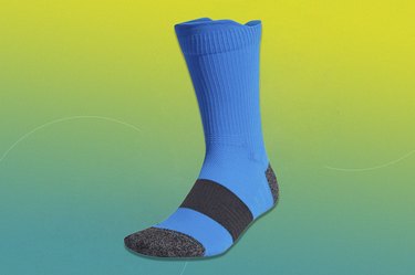 the Adidas UB22 running crew sock is the best running sock for thick ankles