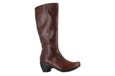 Naot Eden Divine, one of the best boots for flat feet