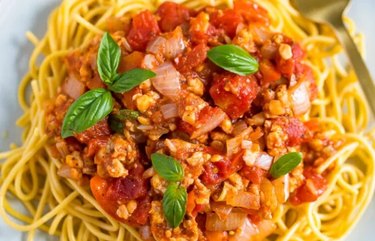Vegan Bolognese Sauce with spaghetti