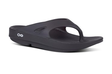 Oofos Ooriginal Sandal, one of the best shoes for bunions