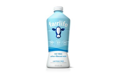 Fairlife fat-free lactose-free milk, one of the best heartburn drinks