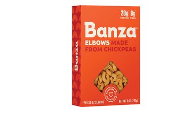 isolated image of banza chickpea protein pasta