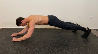 1. Narrow Squeeze Push-Up