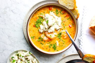 Slow Cooker Shrimp and Crab Bisque