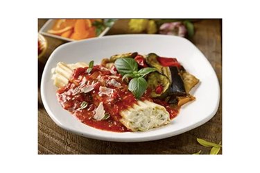a plate of manicotti with vodka sauce from BistroMD, one of the best meal kits for weight loss