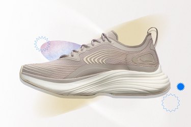 APL Streamline running shoe