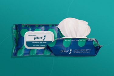 pHeet Foot Wipes for athlete's foot treatment
